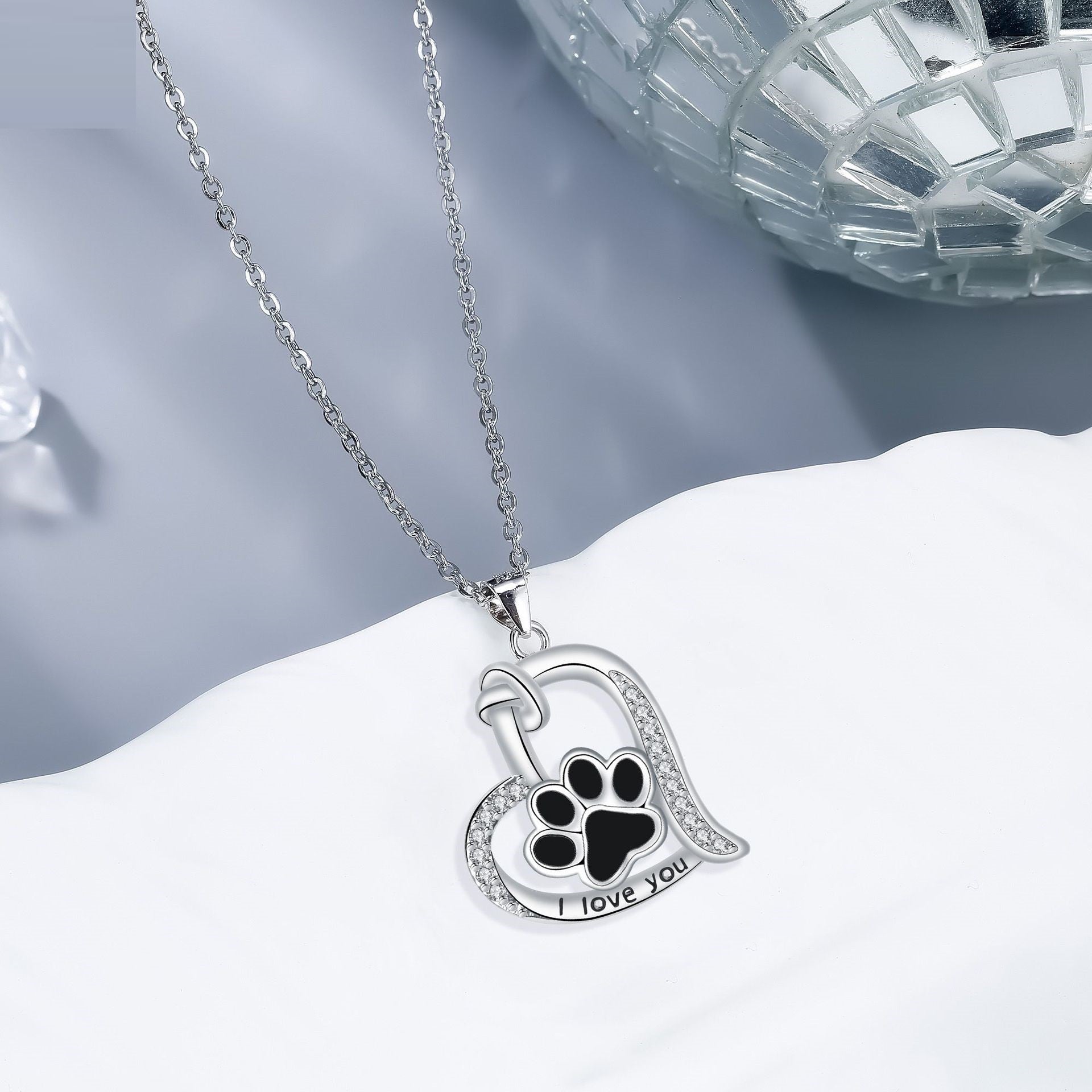 Heart-shaped Dog Paw Print Design Versatile Necklace Female Personality Simple